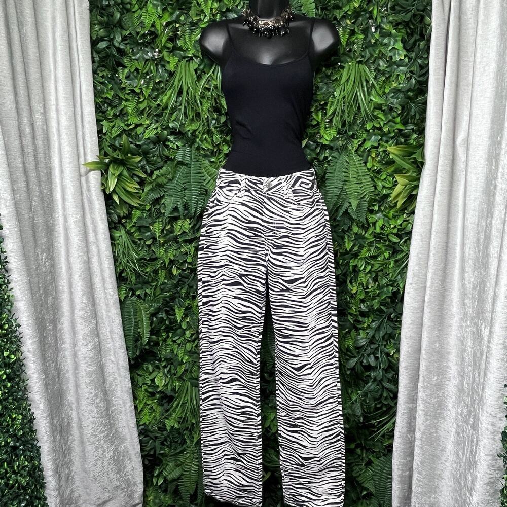 ZARA Jeans Women 4 White Black Zebra Denim Straight Leg Jeans‎ Pants 2716